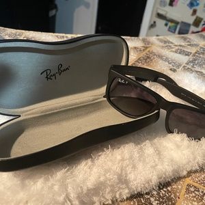 Ray bans sunglasses with case, new